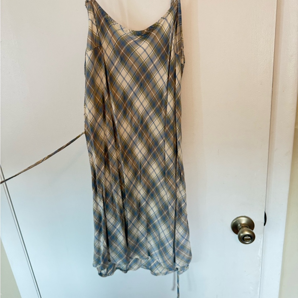 Cotton On Elegant Black Dress with Soft Fabric and Flattering Fit